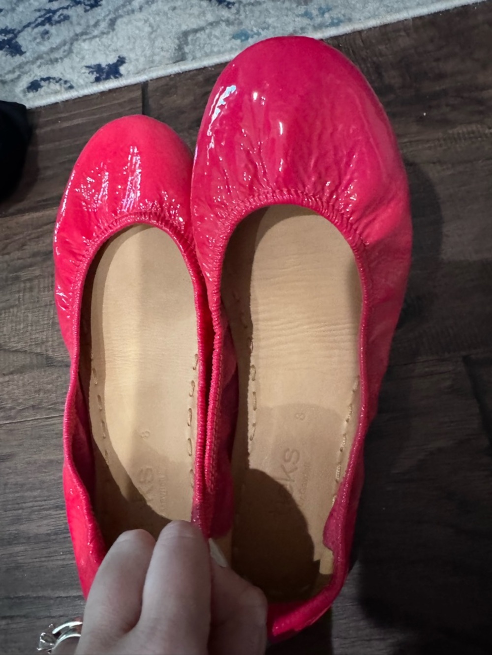 Tieks Raspberry Truffle Size 8 - Picture 2 of 4